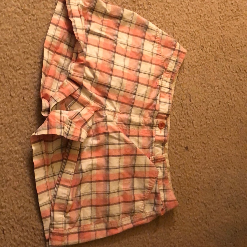 Shorts - Picture 2 of 3